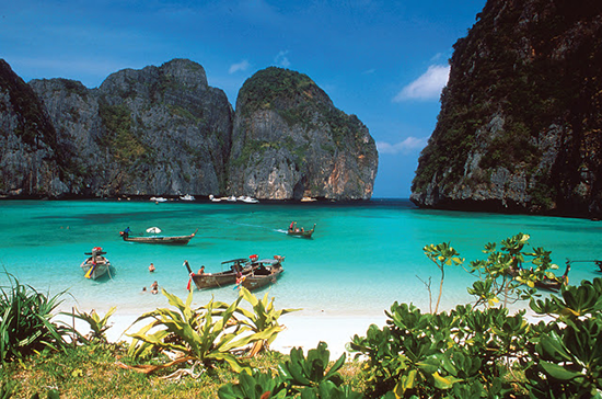 Koh Phi Phi Island The Phuket S Most Famous Thai Travel Tips